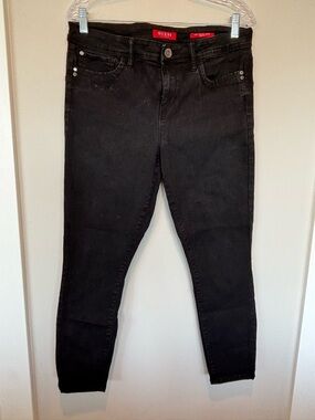 GUESS Black Skinny Jeans for Women – Slim Stretch Denim
